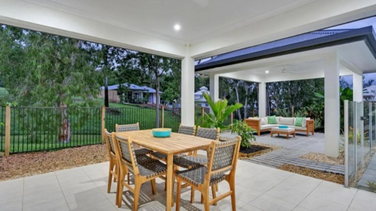Castaways - Palm Cove Villa Holiday home